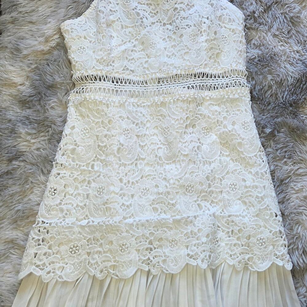 Double Crazy Woman's Above Knee White with Lace Dress size XL